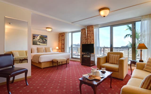 Titania Hotel - photo 4