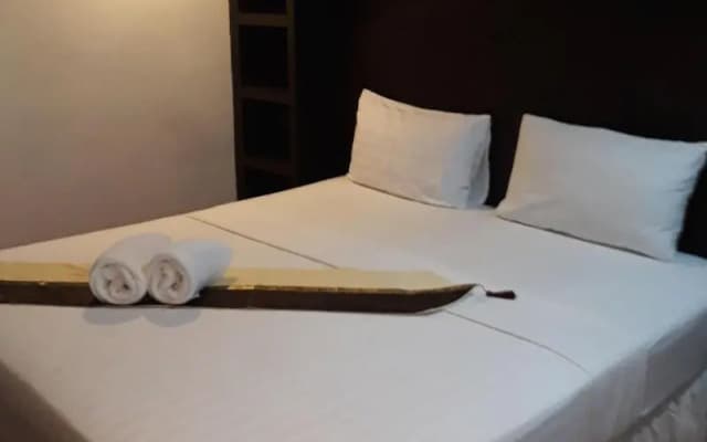 Porterhouse Beach Hotel - photo 5