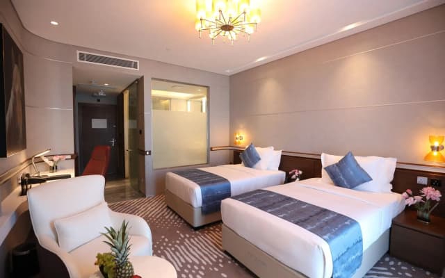 VIP Hotel - photo 3