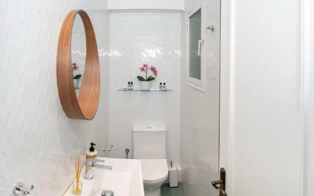 Crown Syntagma Apartment - photo 4