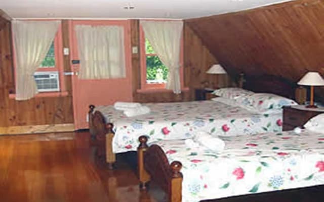 Birchwood Manor - photo 3