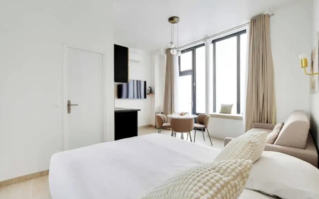 Studio Moderne - AC- 4P- Champ-de-mars - photo 3