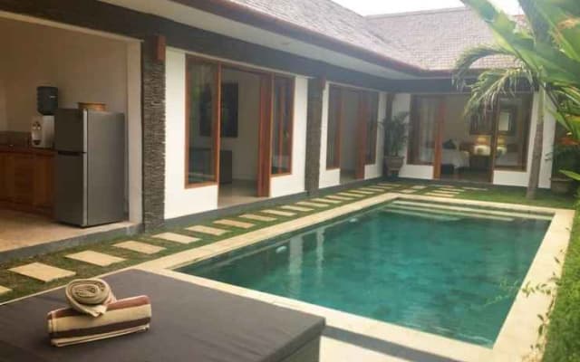 Villa Lotus Sanur - photo 2