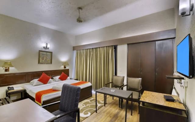 Hamilton Hotel - photo 5