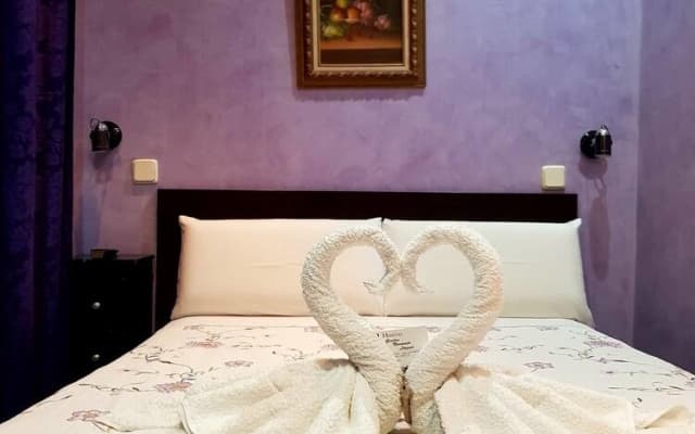 Hostal Naranjos - photo 2