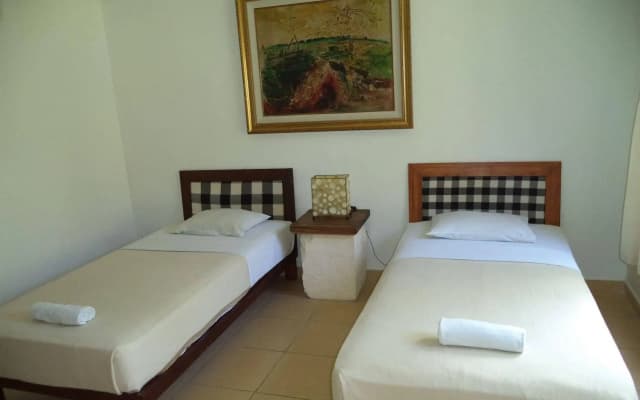 Lokasari Bungalows Spa & Gallery - photo 2