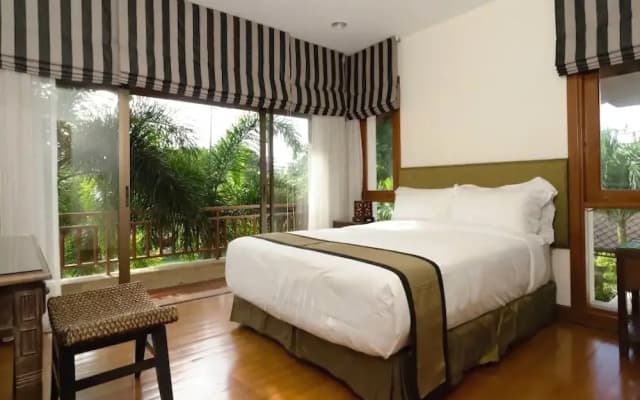 Laguna Golf Villa - photo 2
