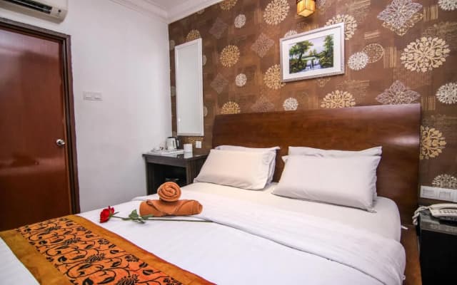 Hotel Zamburger Taman Mutiara Mas - photo 5
