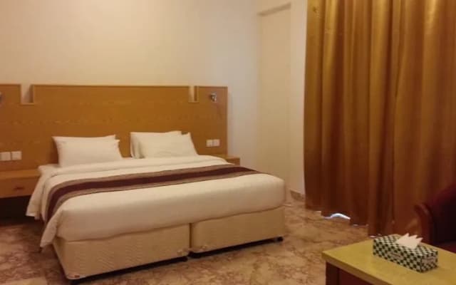 OYO 132 Al Reef Hotel - photo 5