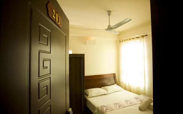 Transit Inn - photo 3