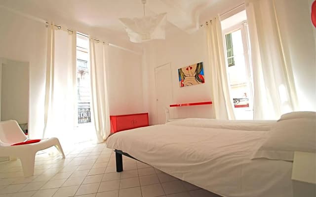 Nice Art Hotel - Hostel - photo 3