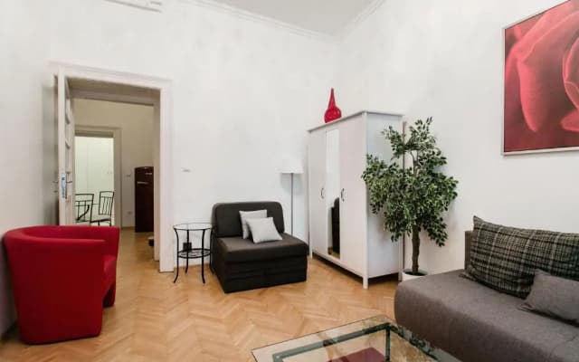 ND 18 Apartments - photo 2