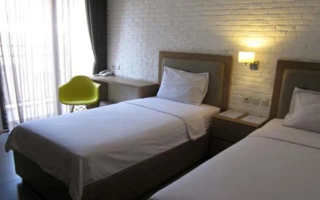 Maxley Pluit - photo 2