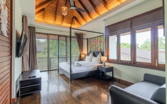 3BR Peaceful Pool Villa and Jacuzzi V241 - photo 3