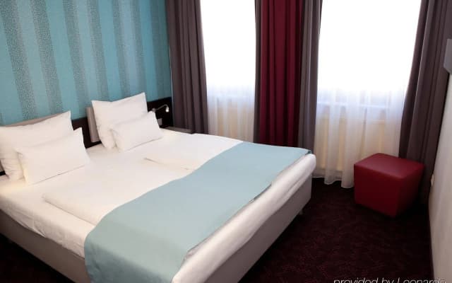 Hotel Gilbert - photo 3