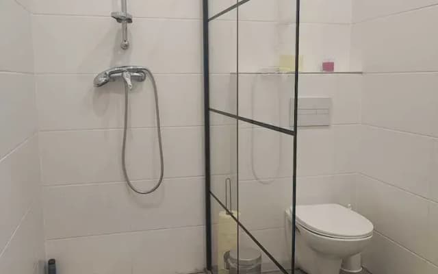Modern 2BR Apartment In Prime Vienna - photo 5