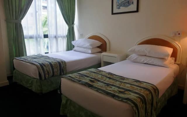 Costa Makhota (Family Homestay) - photo 4