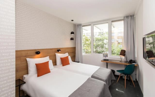 Roombach Hotel Budapest Center - photo 4