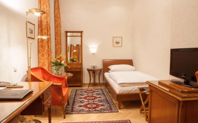 Hotel Kaiserin Elisabeth - photo 2