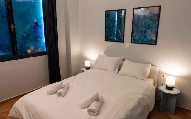 Modern Blue Retreat - photo 4