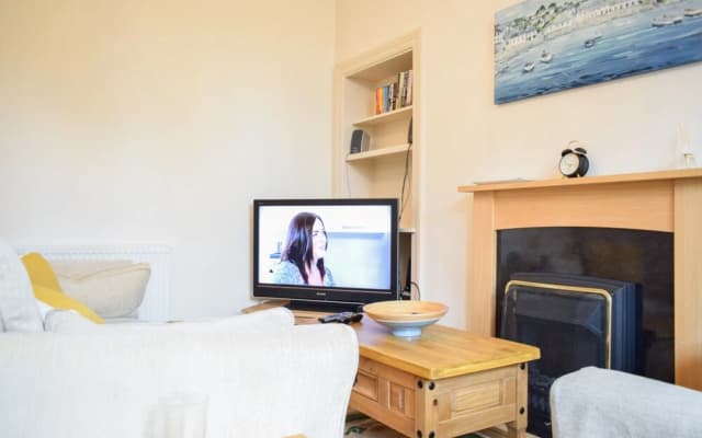 Flat Near Edinburgh Coast - photo 2