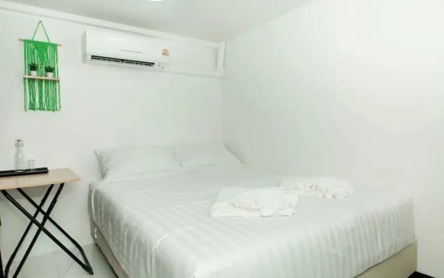 The Hostel Era - photo 4