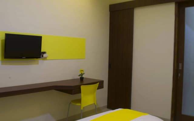 De Lemon Gatsu Hotel - photo 2