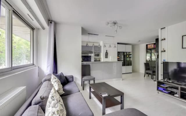 Modern 1bedroom Flat With Terrace in Trendy Paris XI - photo 4