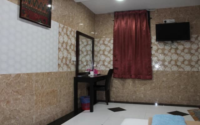 Nilai H-2 Hotel - photo 2