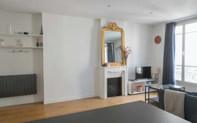 Modern Apartment - 2br-4p- Canal Saint-martin - photo 2