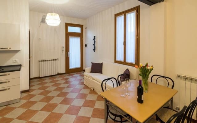 Happy Life Apartment - photo 2
