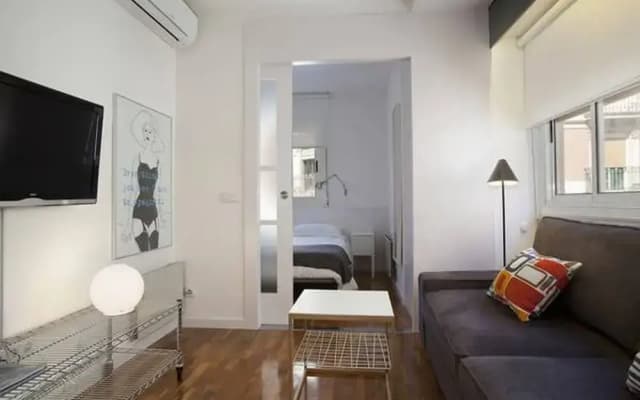 Perfect Place For Couples In Barceloneta - photo 2
