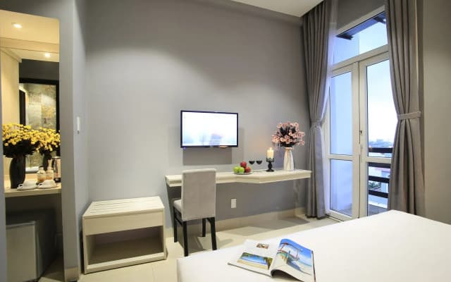 Salem Riverside Hotel - photo 3