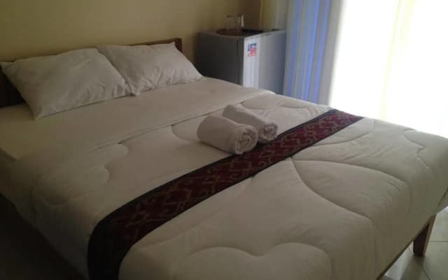 Sari Buana Bed & Breakfast - photo 3