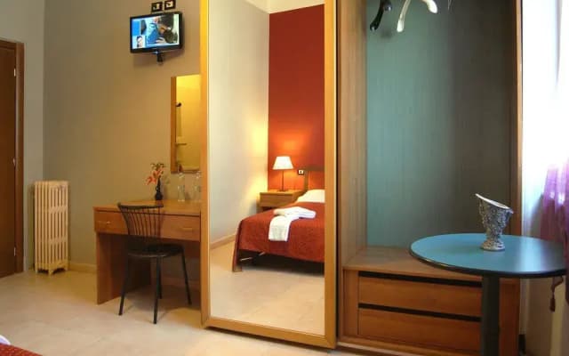 Hostel Emmy - photo 4