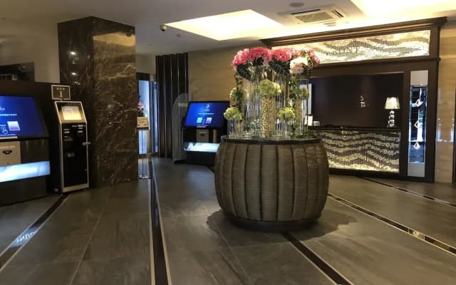 Hotel Linden Ikebukuro - photo 2