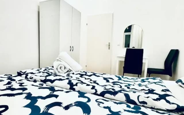 Elegant Five Bedroom Residence Alterlaa - photo 4