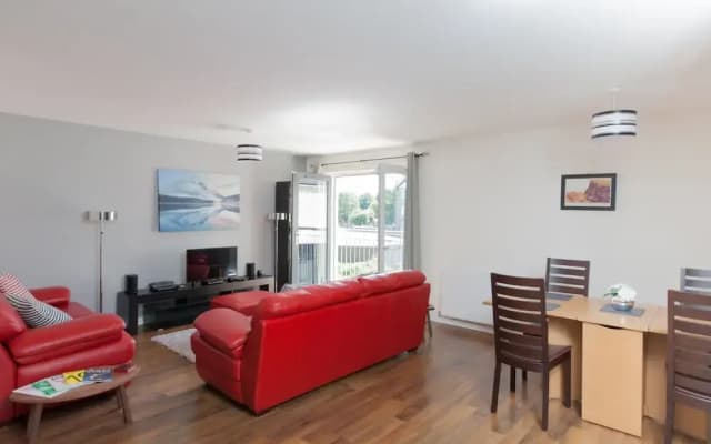 Bright, Contemporary Edinburgh Flat With Parking! - photo 5