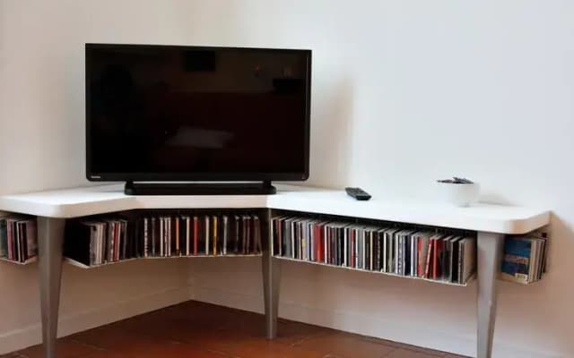 Italian Artist's Flat - photo 4