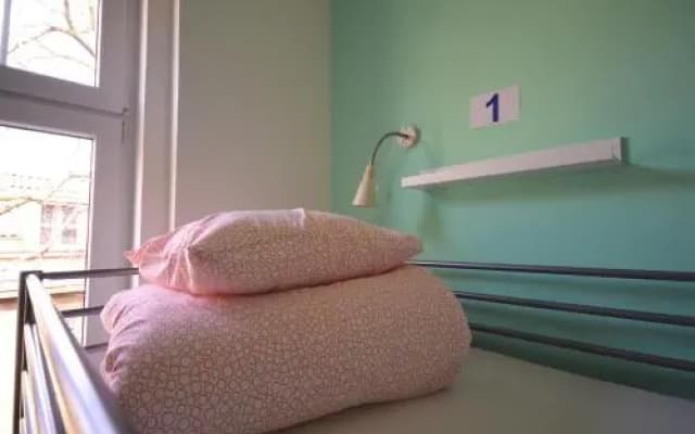Travel & Joy Hostel - photo 4