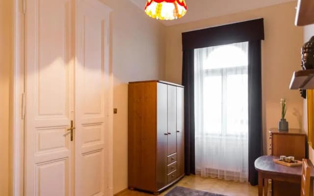 East Private Rooms - photo 4
