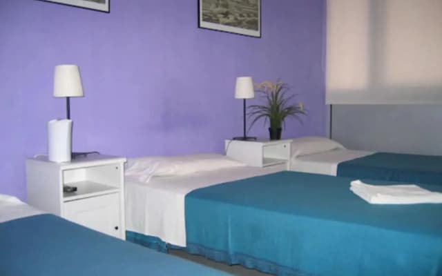 Hostal Elkano - photo 2