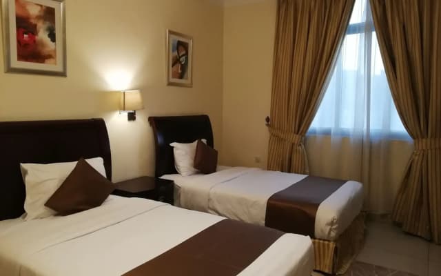 Crown Palace Hotel Ajman - photo 4
