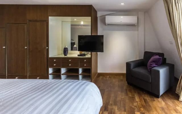 Fabulous Third Floor Apartment Dasiri Downtown Residence - photo 5