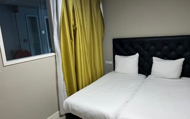 Camp-Inn Hotel - photo 2