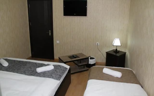 Hotel Elegant - photo 2