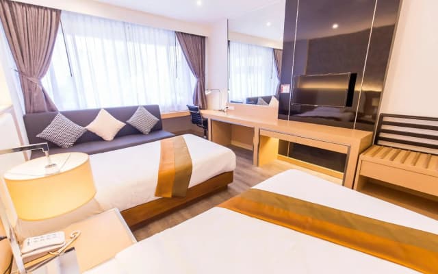 Nana Hotel - photo 4