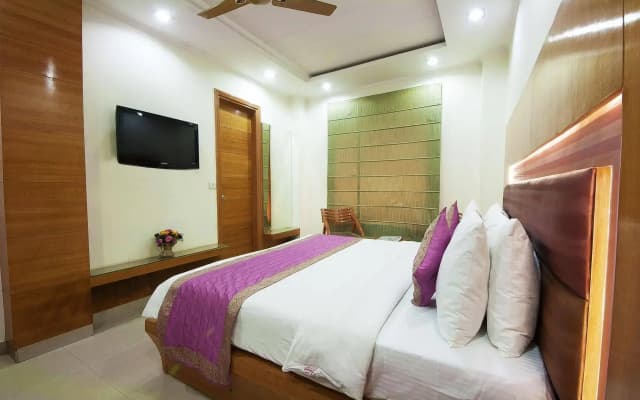 Treebo Trend Hotel Fortuner - photo 3