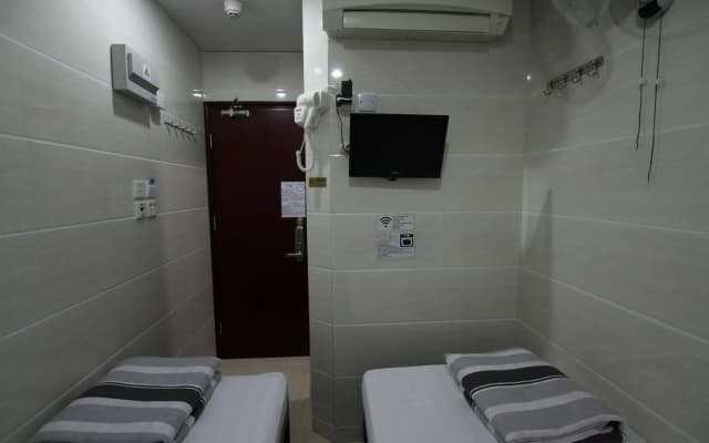Tai Wah Guest House - photo 3