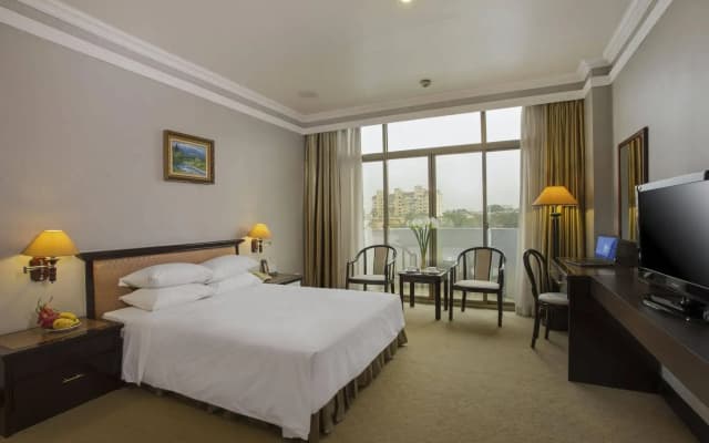 Lake Side Hotel - photo 5